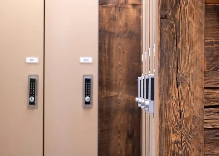 Chesa Valese By Sisters Hotel 4*