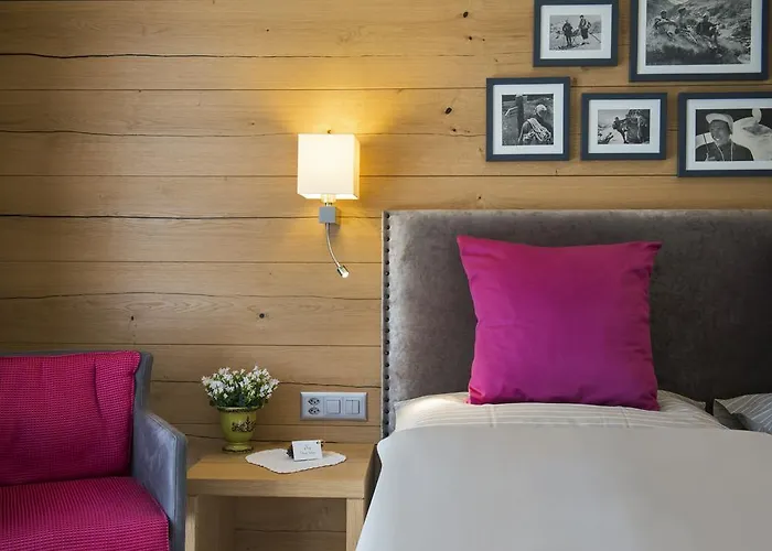 Hotel Chesa Valese By Sisters